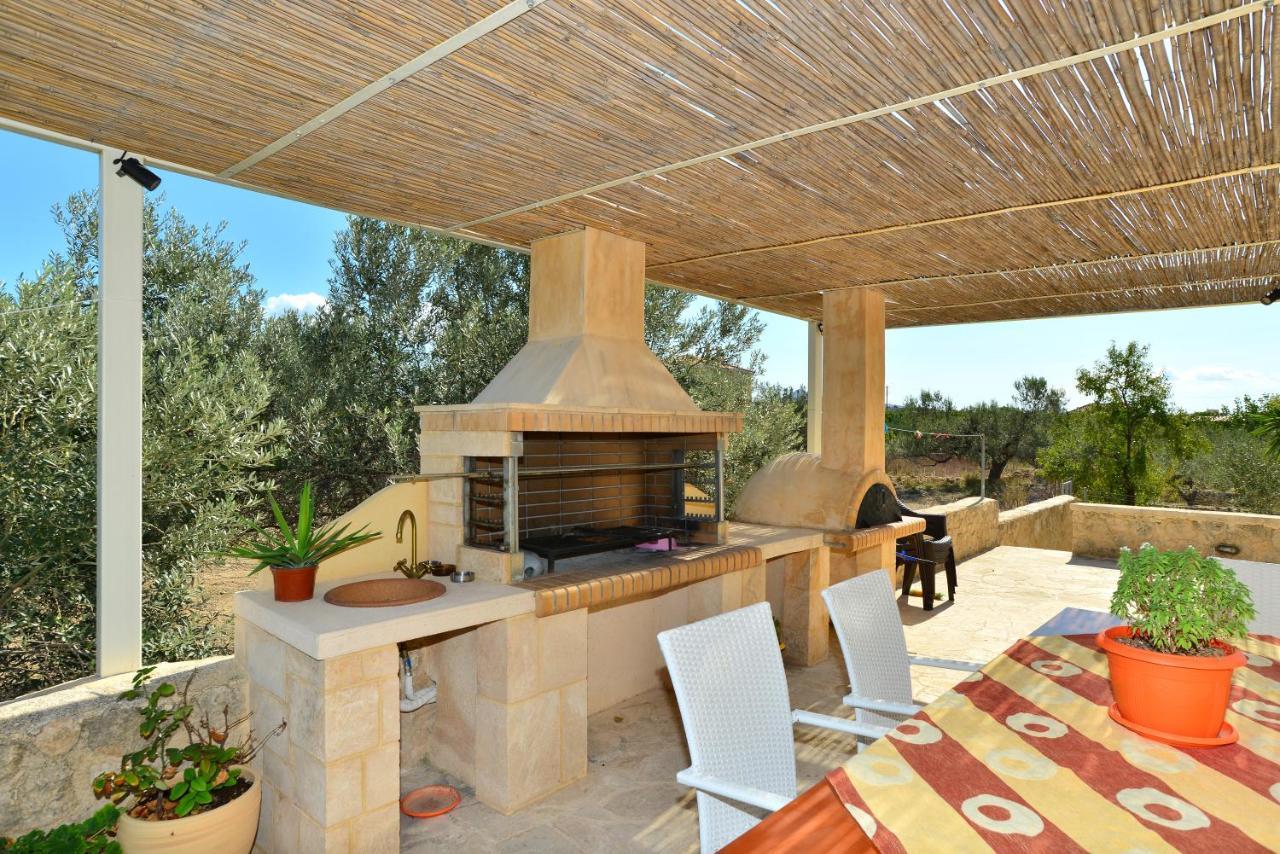 Villa Konstantinos 6 Bedrooms Aegina Esterno foto