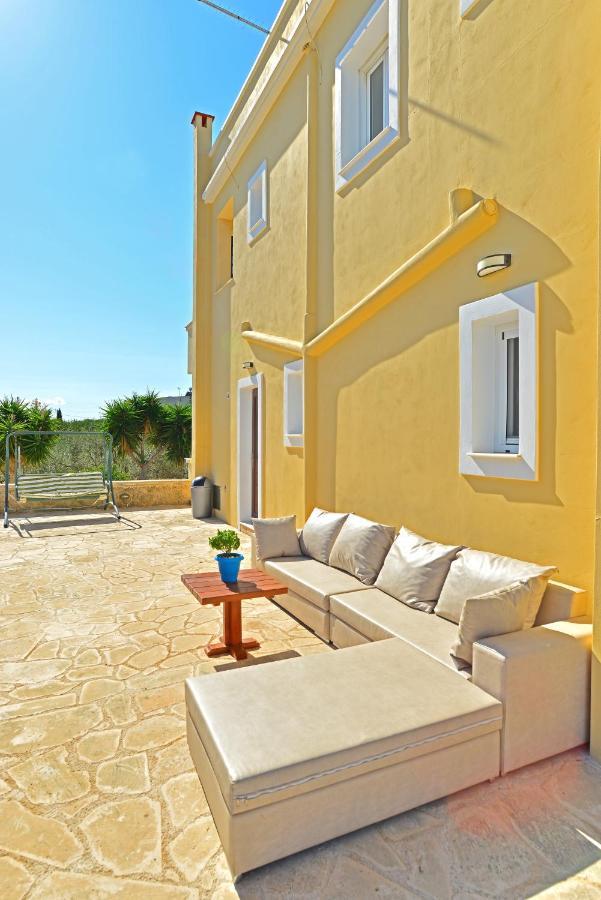 Villa Konstantinos 6 Bedrooms Aegina Esterno foto