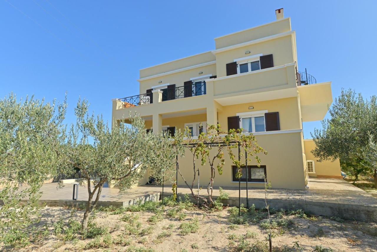 Villa Konstantinos 6 Bedrooms Aegina Esterno foto